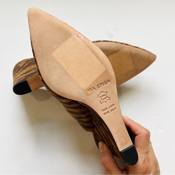 Via Spiga tiger print suede wedge mules - Picture 5 of 7